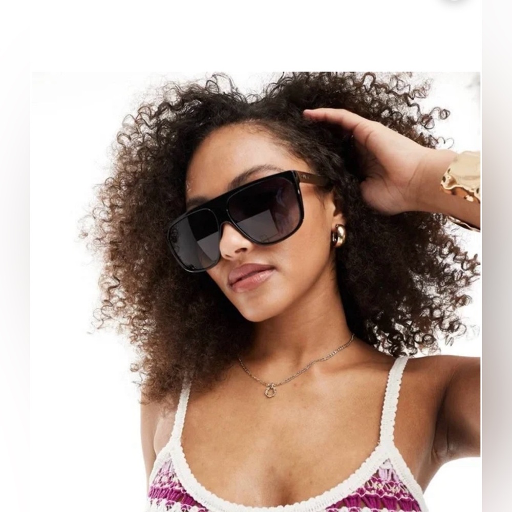 Closeout!▪️Quay Australia Unisex No Curfew Polarized Shield Sunglasses